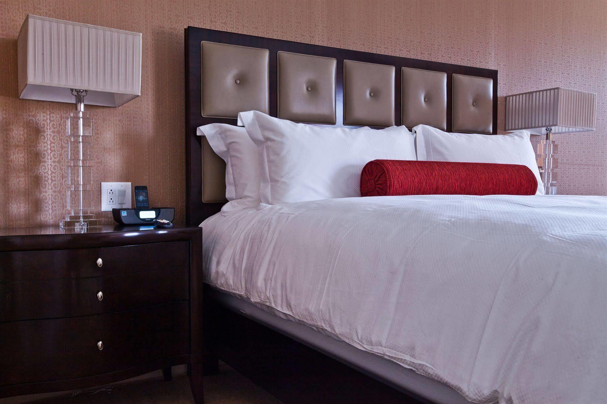 Town & Country Inn And Suites Charleston Ngoại thất bức ảnh