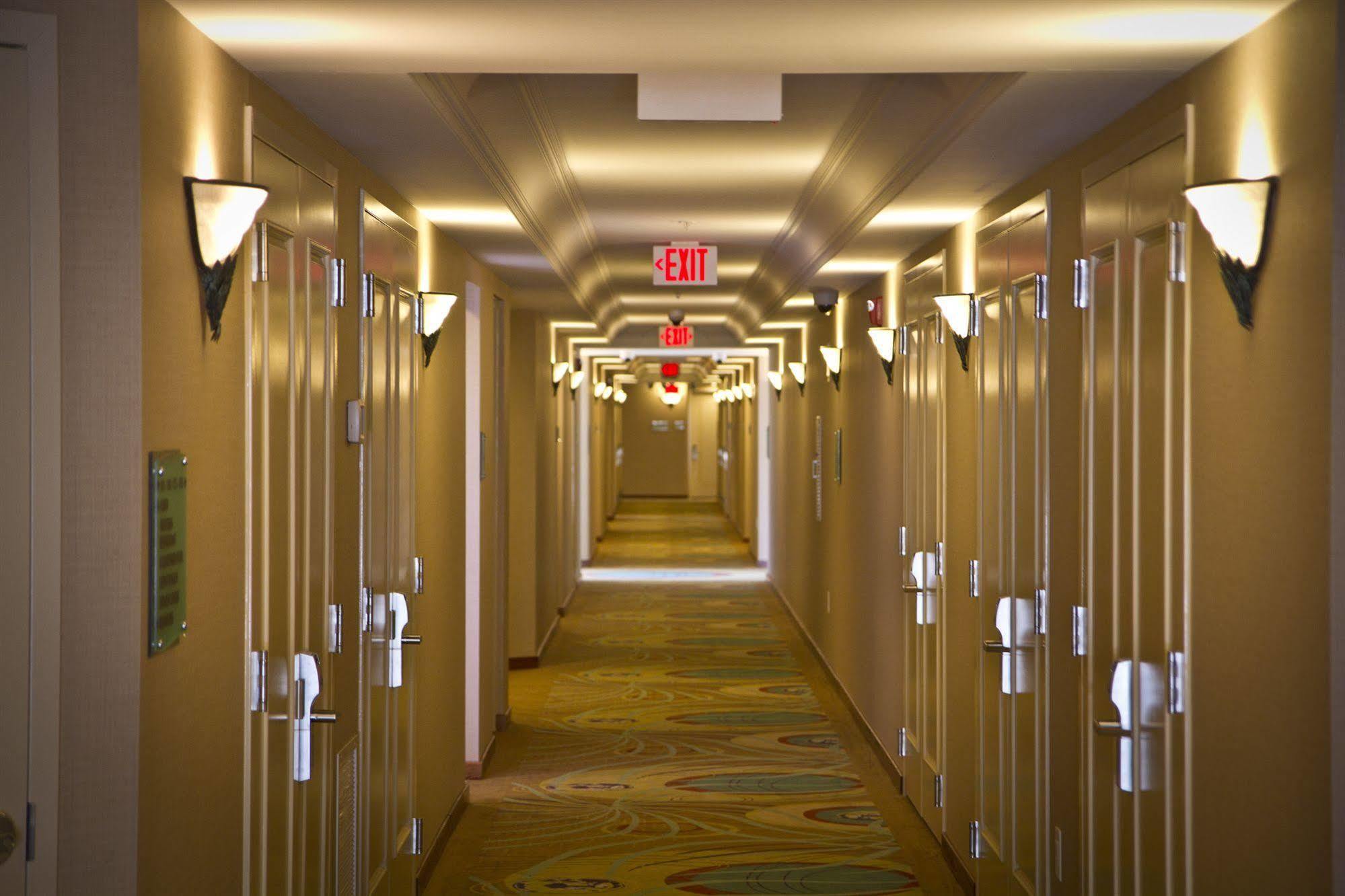 Town & Country Inn And Suites Charleston Ngoại thất bức ảnh